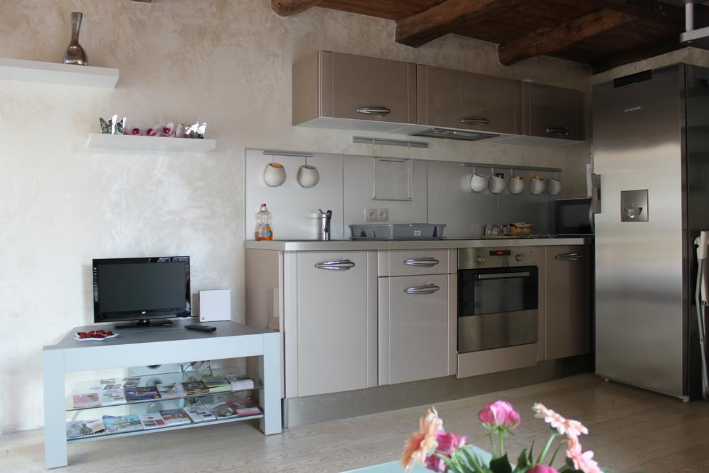 Charmante Maison Pierres 1768 Polisy Екстер'єр фото